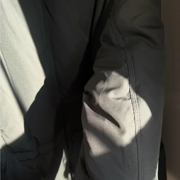 Calvin Klein Men's Dark Gray Puffer Jacket - Picture 11 of 16